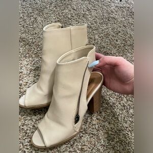 Heels for fall/spring beige color size 37